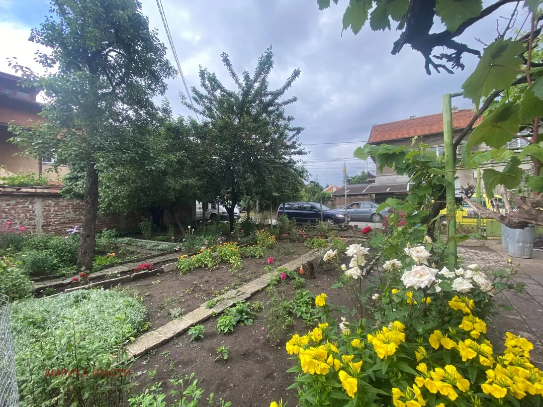 Продава ЕТАЖ ОТ КЪЩА – снимка 9